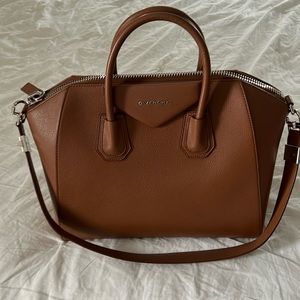 Givenchy Antigona Medium Top Handle Bag in Grained Leather